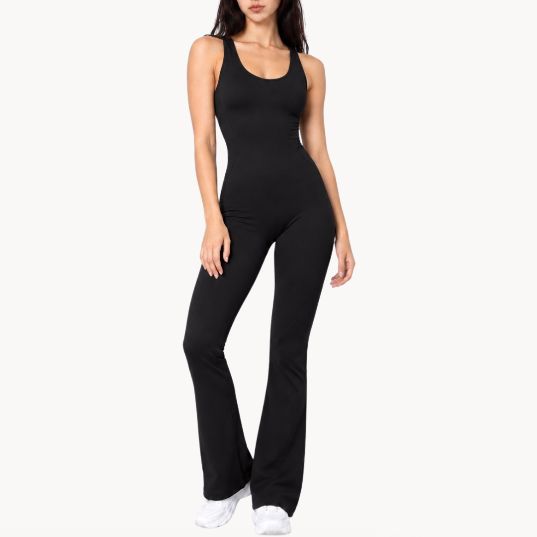 Macaquinho flow preto ELLEVE com efeito segunda pele e ajuste perfeito ao corpo. Desenvolvido pela ELLEVE com tecido tecnológico, oferece conforto, elasticidade e caimento impecável.

Peça feminina, elegante e versátil, ideal para o dia a dia, treinos ou composições athleisure. Design minimalista que valoriza a silhueta sem marcar.

Compre na uselleve, loja oficial ELLEVE em uselleve.com.
