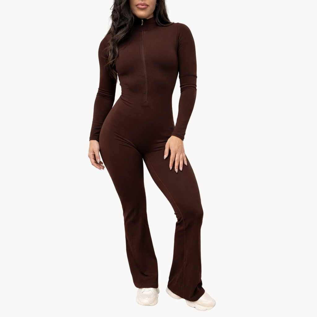 Macaquinho flare marrom ELLEVE SCULPY com modelagem elegante e efeito segunda pele. Conforto, sofisticação e design atemporal. Compre na uselleve, loja oficial ELLEVE em uselleve.com.