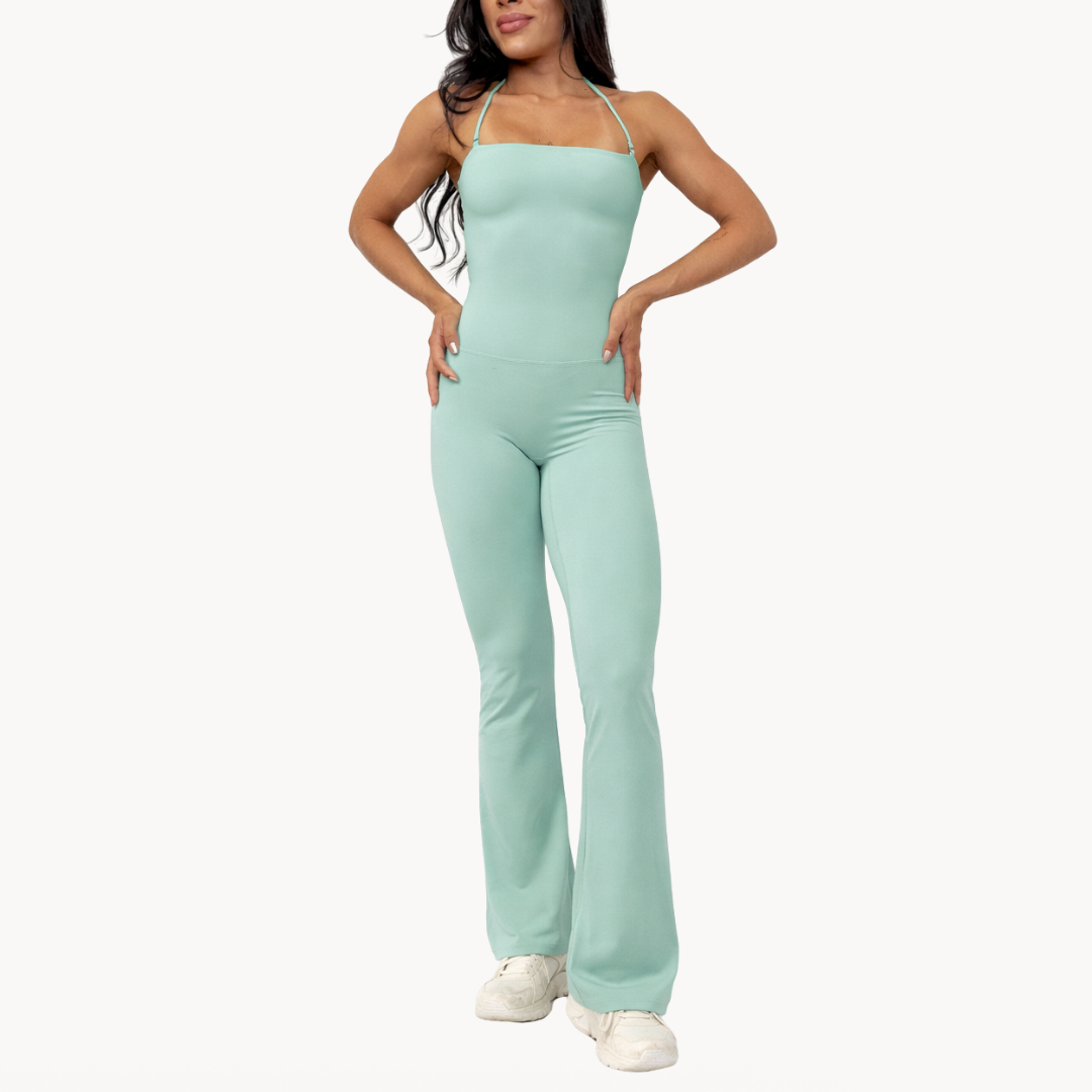 Macaquinho flare verde ELLEVE MODELO  CORE com efeito segunda pele e ajuste perfeito ao corpo. Desenvolvido pela ELLEVE com tecido tecnológico, oferece conforto, elasticidade e caimento impecável.

Peça feminina, elegante e versátil, ideal para o dia a dia, treinos ou composições athleisure. Design minimalista que valoriza a silhueta sem marcar.

Compre na uselleve, loja oficial ELLEVE em uselleve.com.