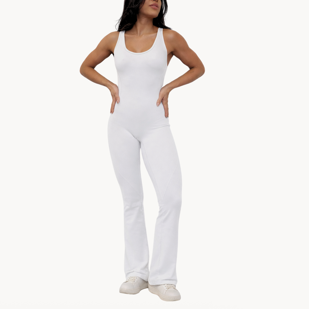 Macaquinho flow branco ELLEVE com efeito segunda pele e ajuste perfeito ao corpo. Desenvolvido pela ELLEVE com tecido tecnológico, oferece conforto, elasticidade e caimento impecável.

Peça feminina, leve e versátil, ideal para o dia a dia, treinos ou composições athleisure. Design minimalista que valoriza a silhueta sem marcar.

Compre na uselleve, loja oficial ELLEVE em uselleve.com.