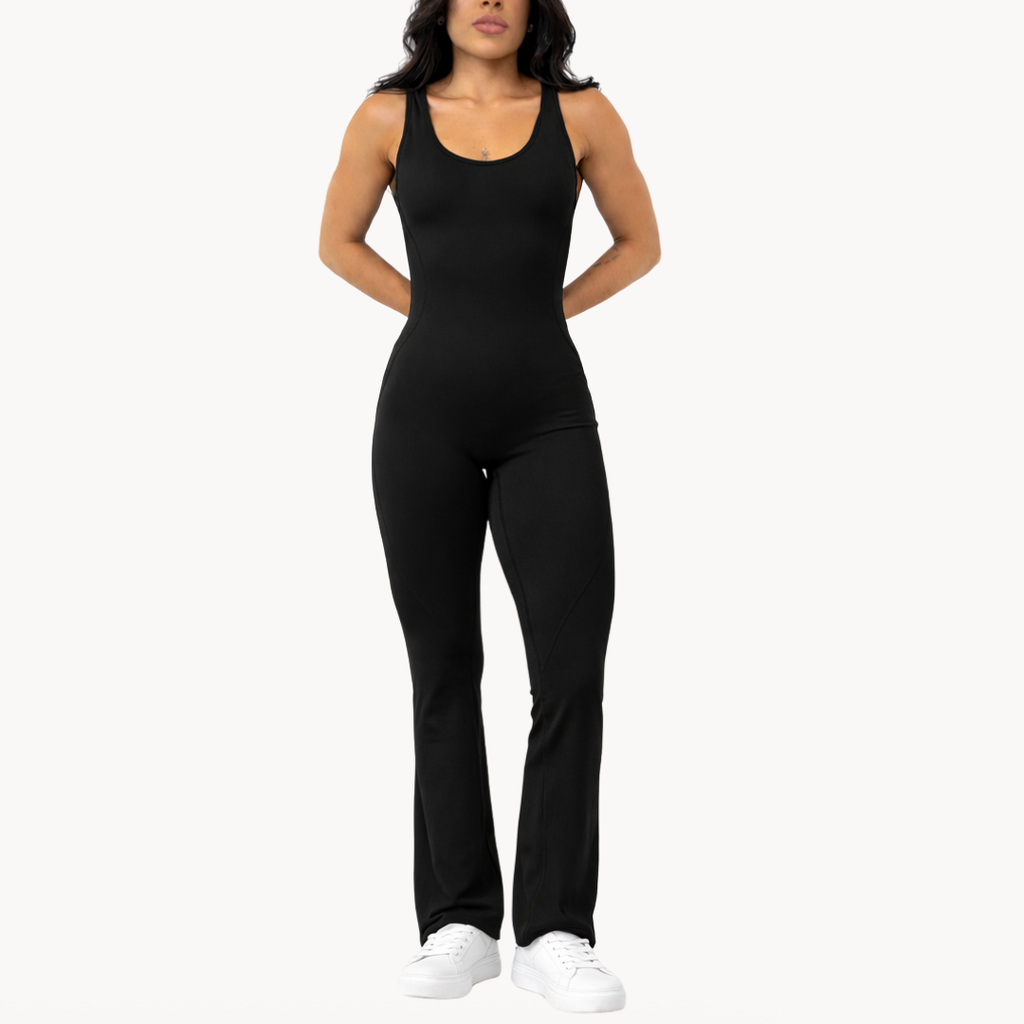 Macaquinho flow preto ELLEVE com efeito segunda pele e ajuste perfeito ao corpo. Desenvolvido pela ELLEVE com tecido tecnológico, oferece conforto, elasticidade e caimento impecável.

Peça feminina, elegante e versátil, ideal para o dia a dia, treinos ou composições athleisure. Design minimalista que valoriza a silhueta sem marcar.

Compre na uselleve, loja oficial ELLEVE em uselleve.com.